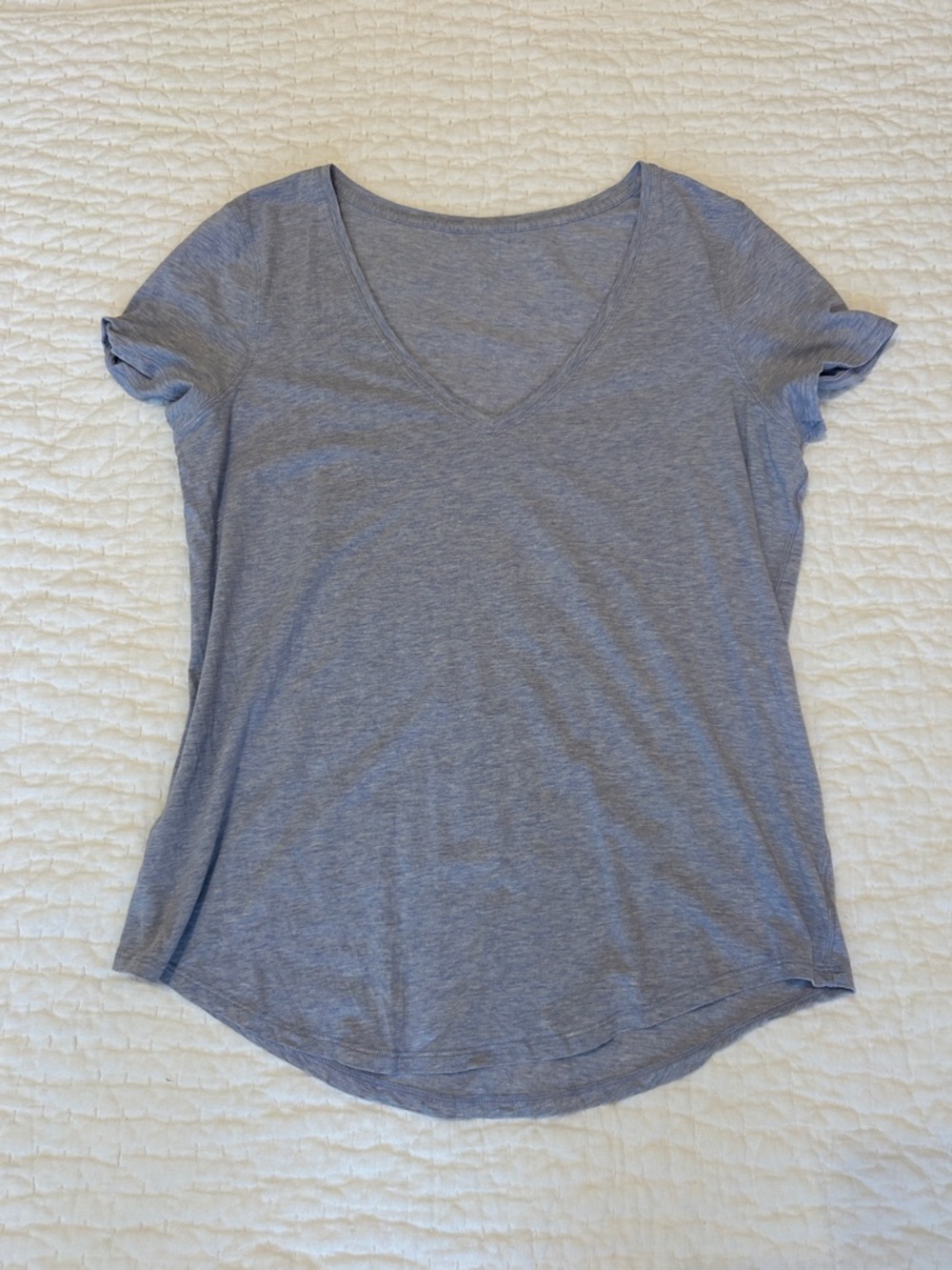 Lululemon Women's Heather blue/ grey V-Neck love Tee